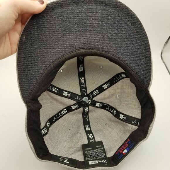 New Era New York Yankees Hat Size 7 1/4 - Picture 7 of 7